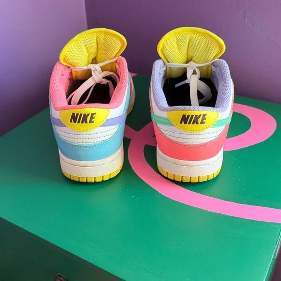 Nike Dunk Low Easter Candy - Picture 4 of 7